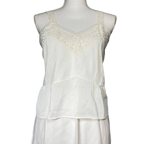 Vintage Lingerie Skirt Set Size Small White Half Slip Camisole Lace Accent Hem - Picture 3 of 10